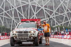 Piotr Beaupre i Jacek Lisicki (NeoRaid Rally Team) na mecie Silk Way Rally
fot....
