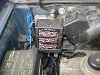 Automatyczna ładowarka akumulatora (prostownik). Elektronika zabezpiecza akumulator...